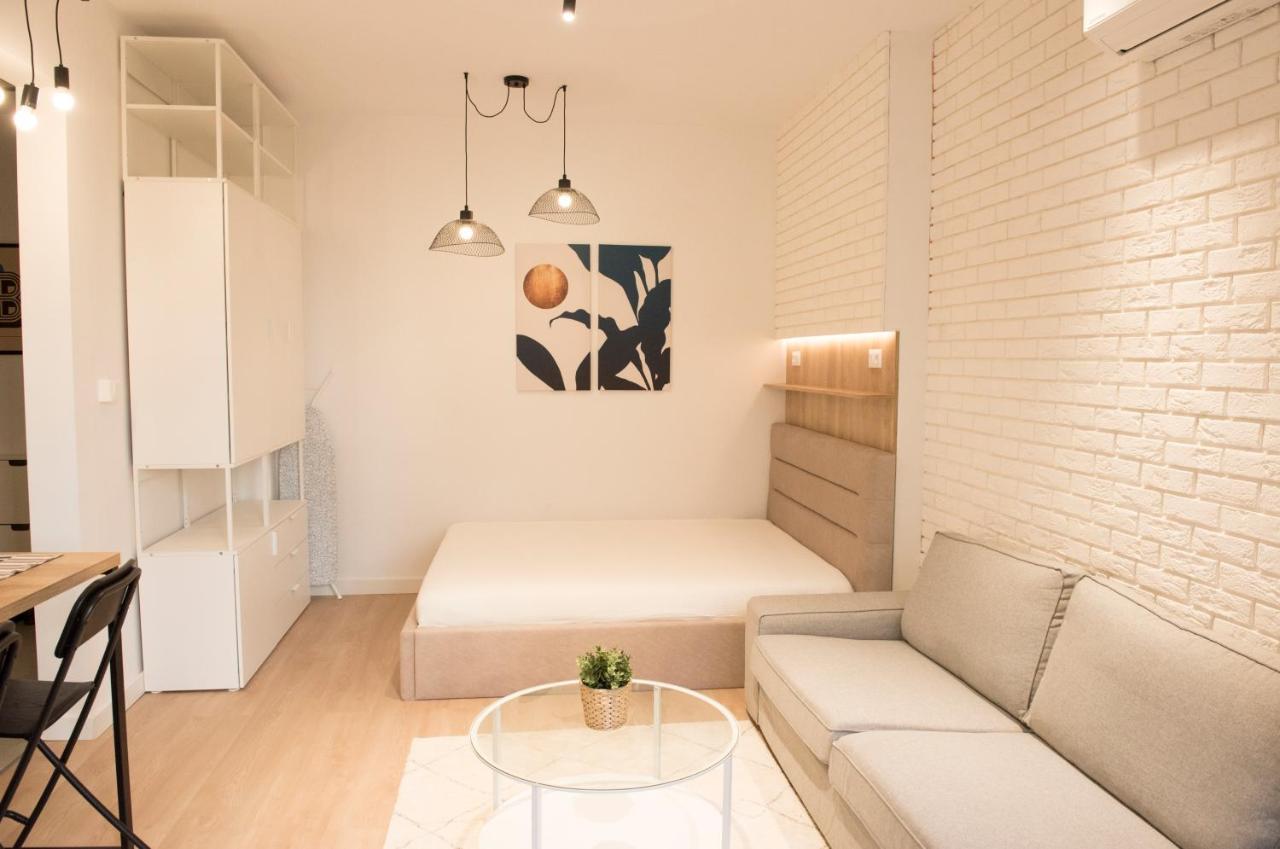 Top Center Designer Studio Apartment Sofia Esterno foto