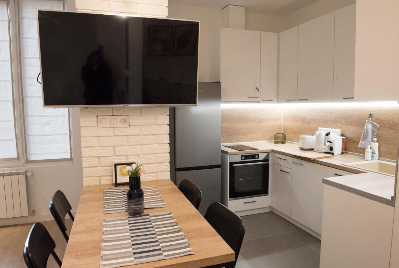 Top Center Designer Studio Apartment Sofia Esterno foto